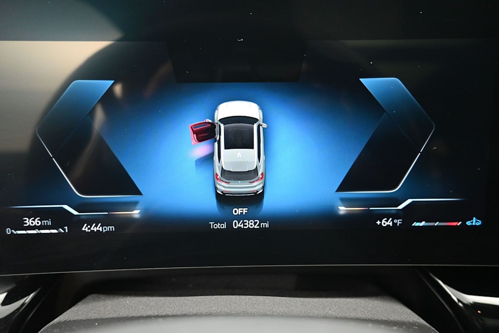 Thumbnail: 2026 BMW X1 - 10