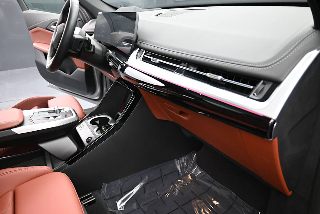 Thumbnail: 2026 BMW X1 - 2
