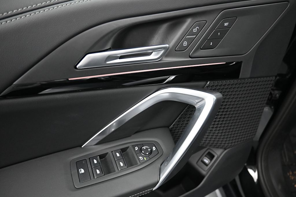 Thumbnail: 2026 BMW X1 - 17