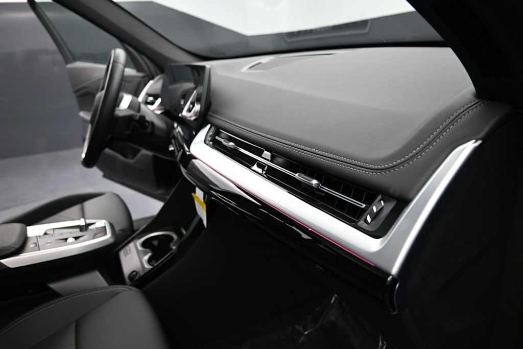 Thumbnail: 2026 BMW X1 - 7