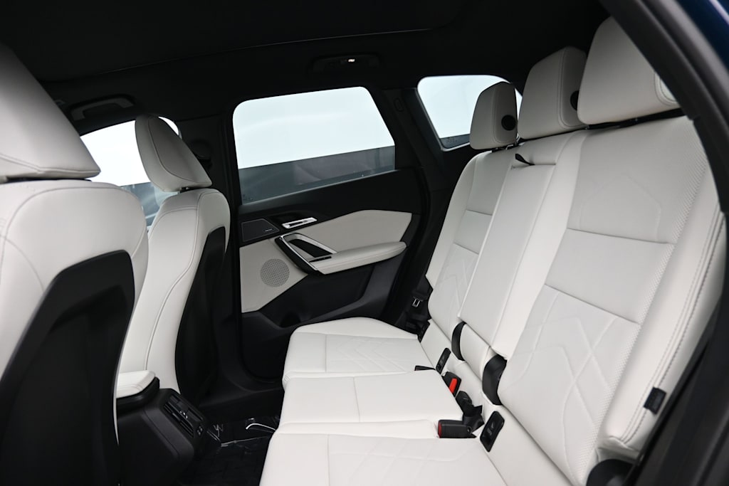 Thumbnail: 2026 BMW X1 - 9