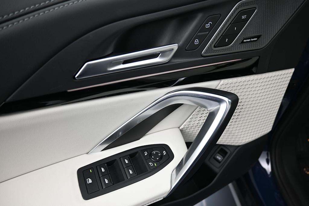 Thumbnail: 2026 BMW X1 - 16