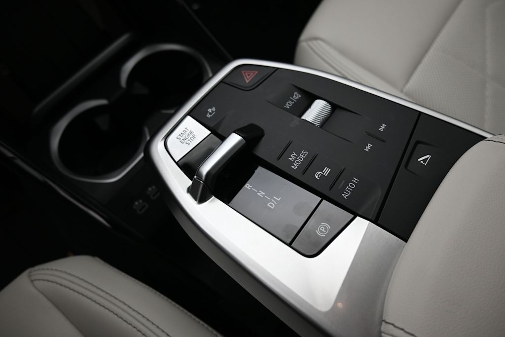 Thumbnail: 2026 BMW X1 - 10