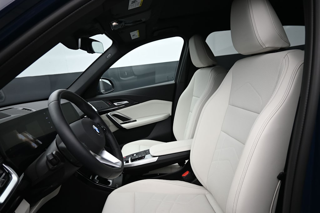 Thumbnail: 2026 BMW X1 - 8