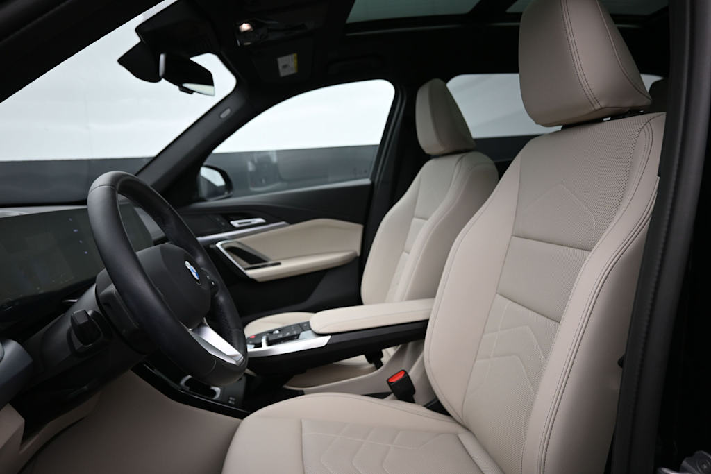 Thumbnail: 2025 BMW X1 - 8