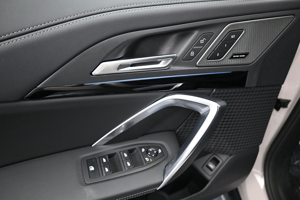 Thumbnail: 2026 BMW X1 - 17