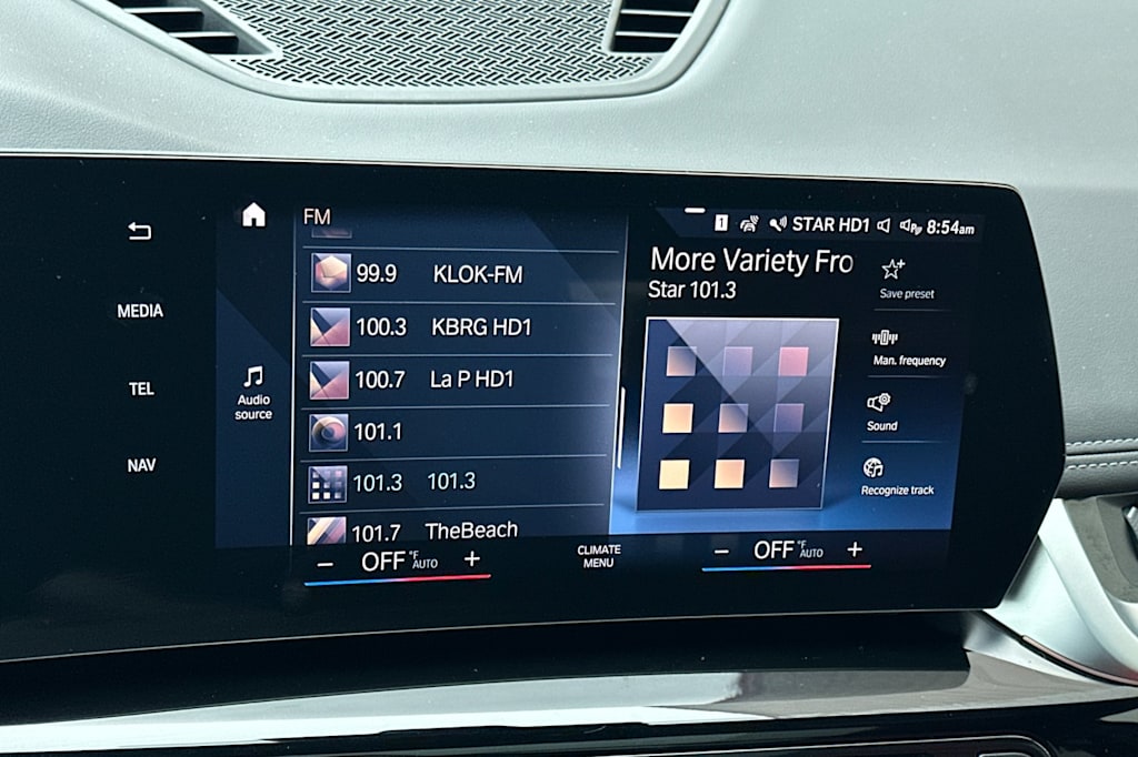 Thumbnail: 2023 BMW X1 - 13