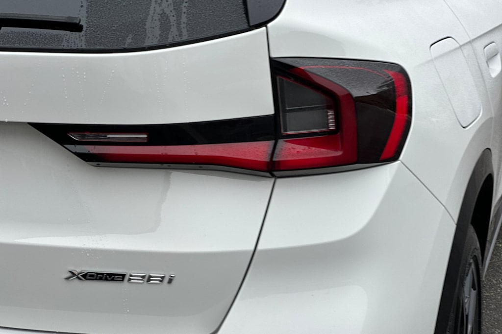 Thumbnail: 2023 BMW X1 - 31