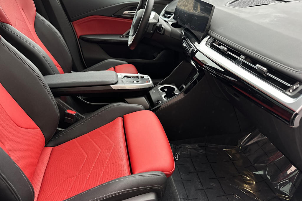 Thumbnail: 2023 BMW X1 - 10