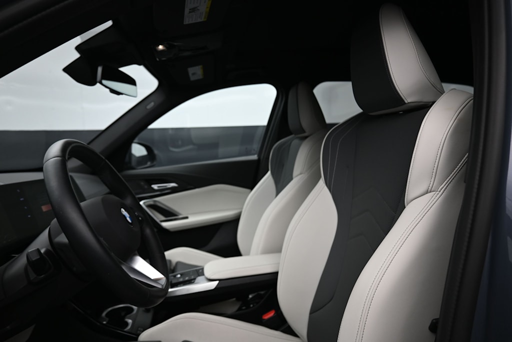 Thumbnail: 2026 BMW X1 - 8