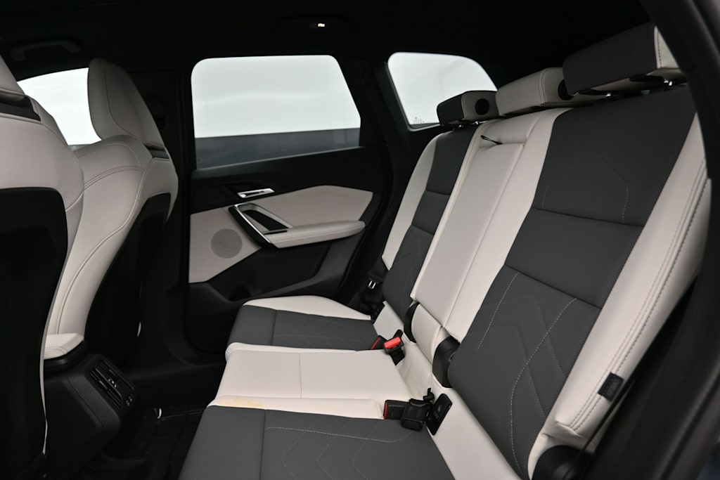 Thumbnail: 2026 BMW X1 - 9