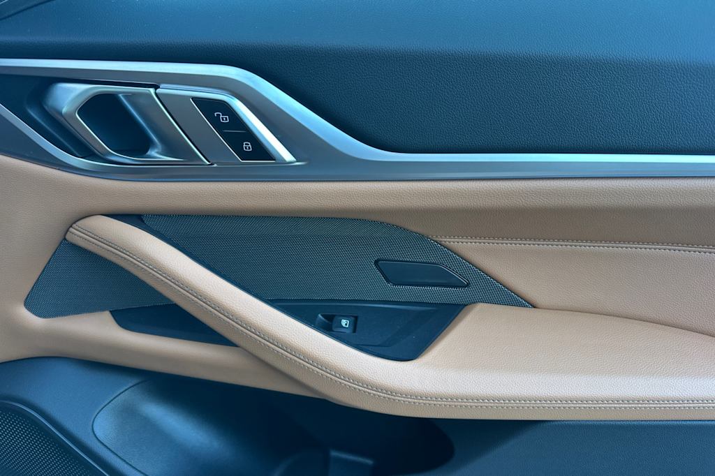 Thumbnail: 2025 BMW i4 - 24