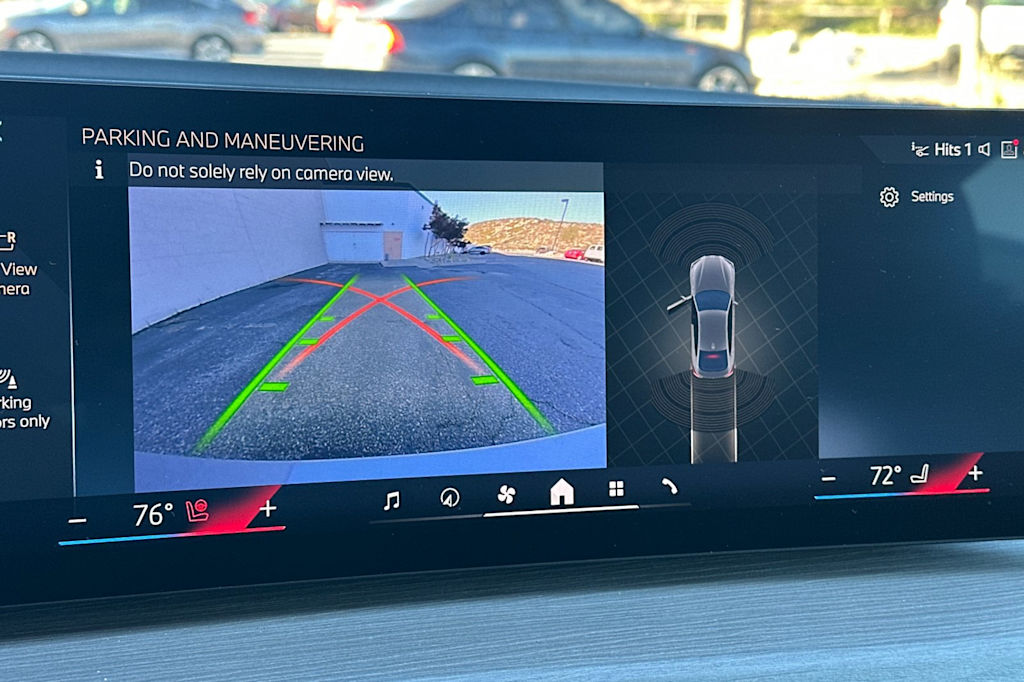 Thumbnail: 2025 BMW i4 - 25