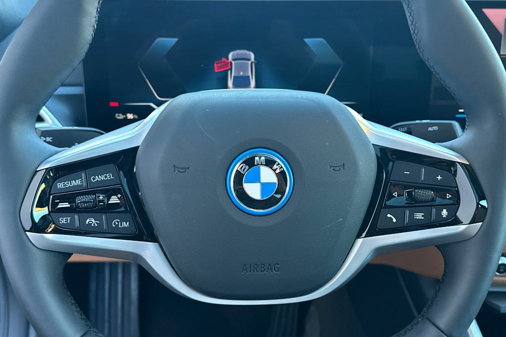 Thumbnail: 2025 BMW i4 - 28