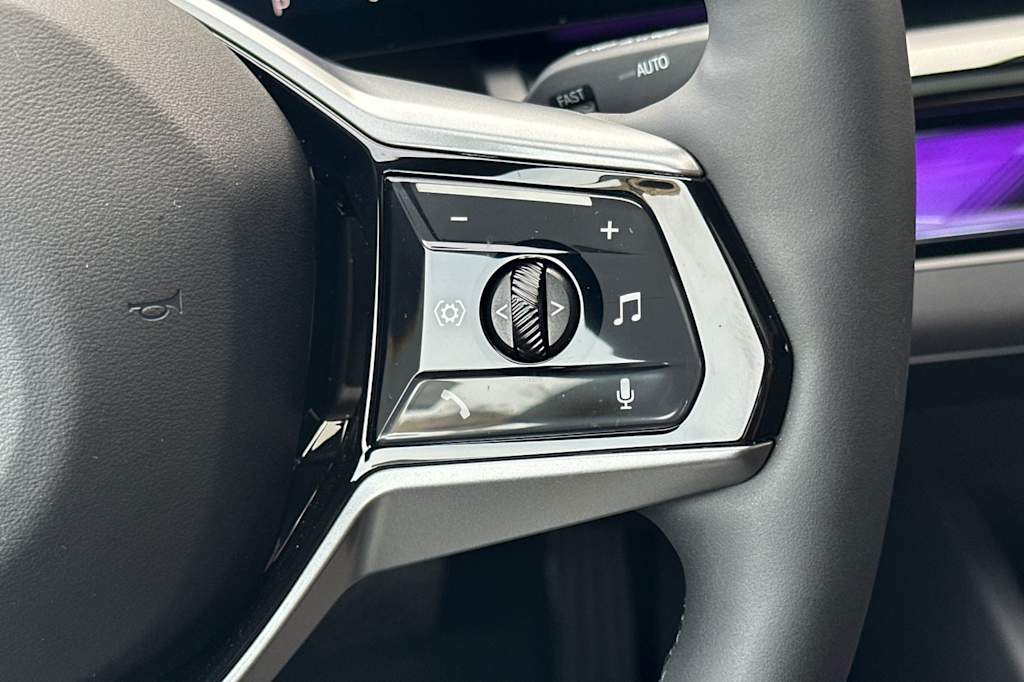 Thumbnail: 2024 BMW i5 - 30