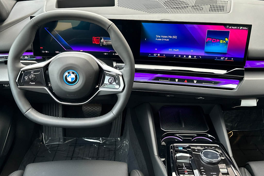 Thumbnail: 2024 BMW i5 - 12