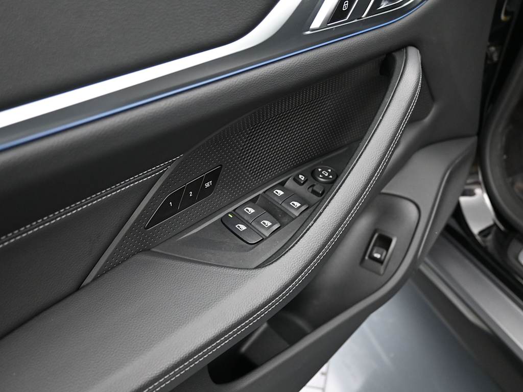Thumbnail: 2023 BMW i4 - 15