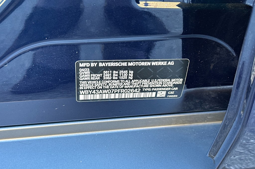 Thumbnail: 2023 BMW i4 - 16