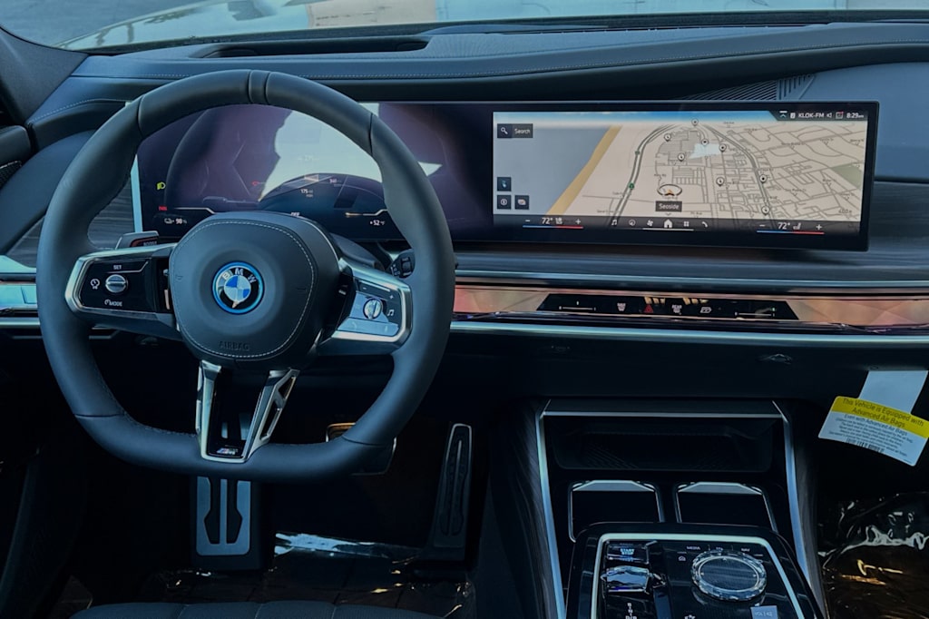 Thumbnail: 2024 BMW i7 - 8