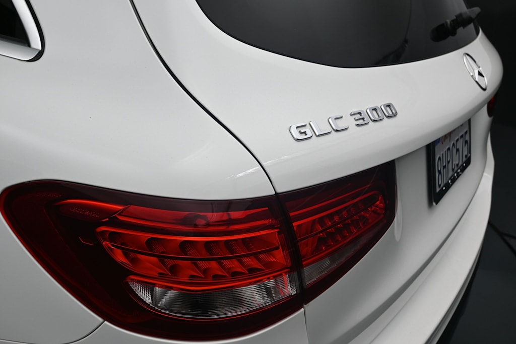 Thumbnail: 2019 Mercedes-Benz GLC - 25