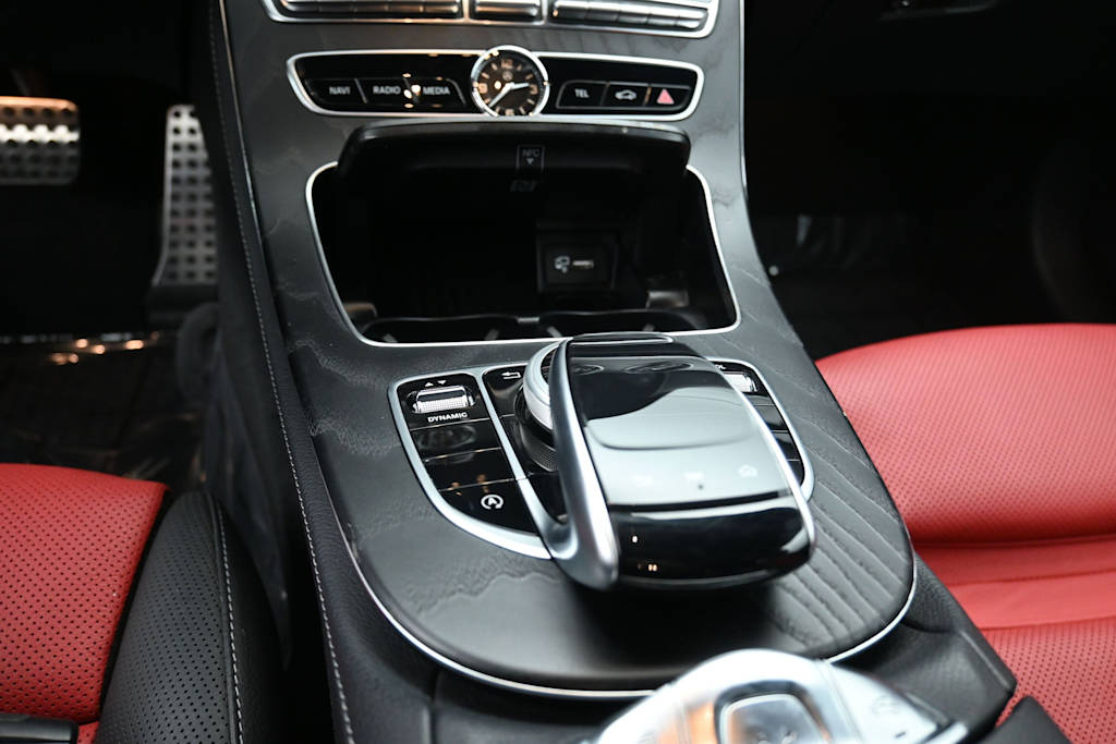 Thumbnail: 2020 Mercedes-Benz E-Class - 10