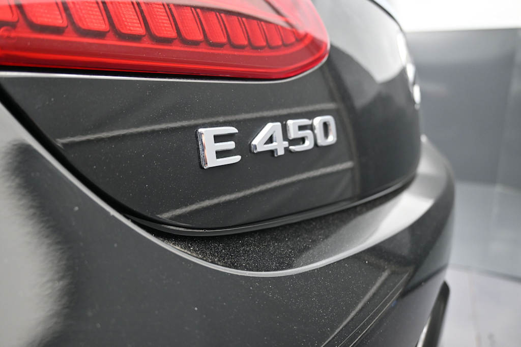 Thumbnail: 2020 Mercedes-Benz E-Class - 6