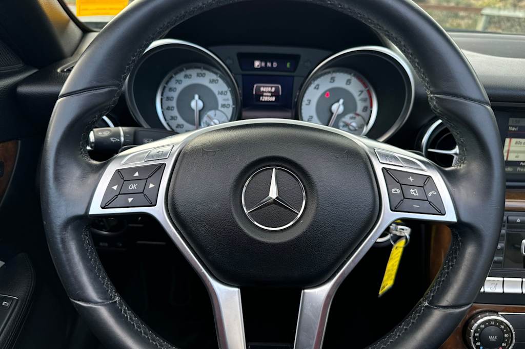 Thumbnail: 2014 Mercedes-Benz SLK - 24