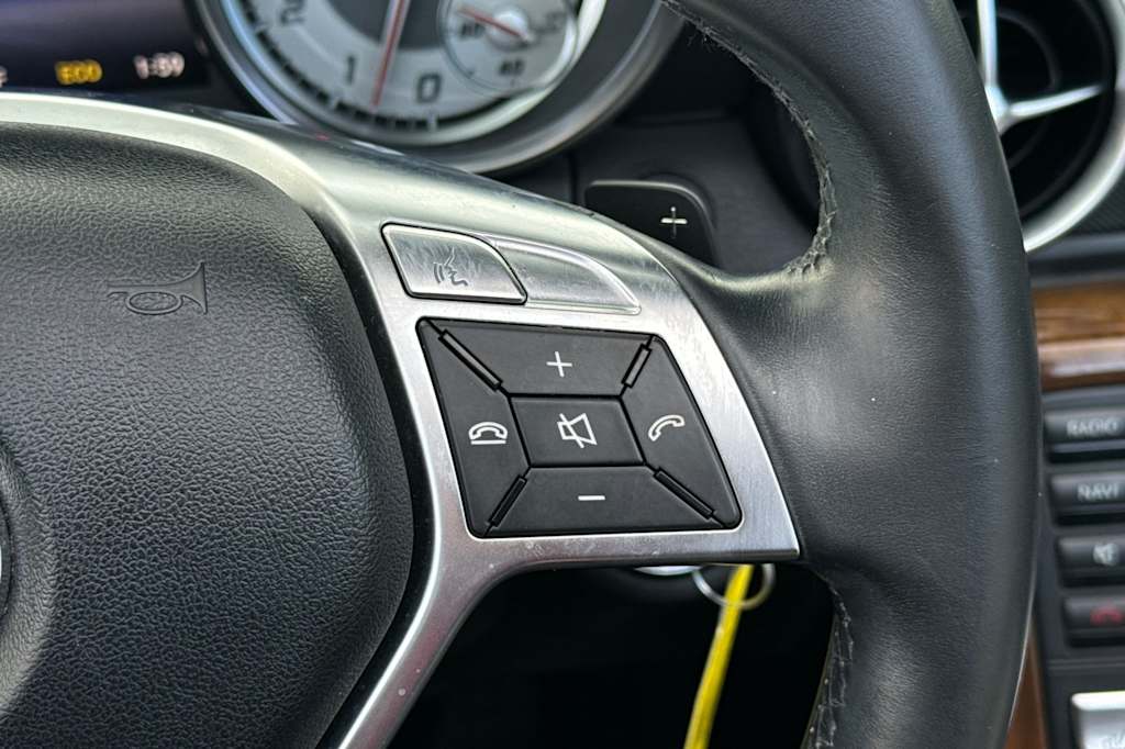 Thumbnail: 2014 Mercedes-Benz SLK - 26