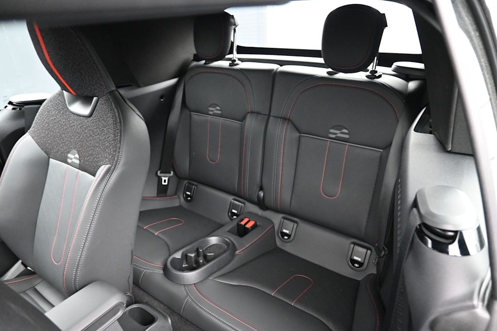 Thumbnail: 2025 MINI Cooper - 8