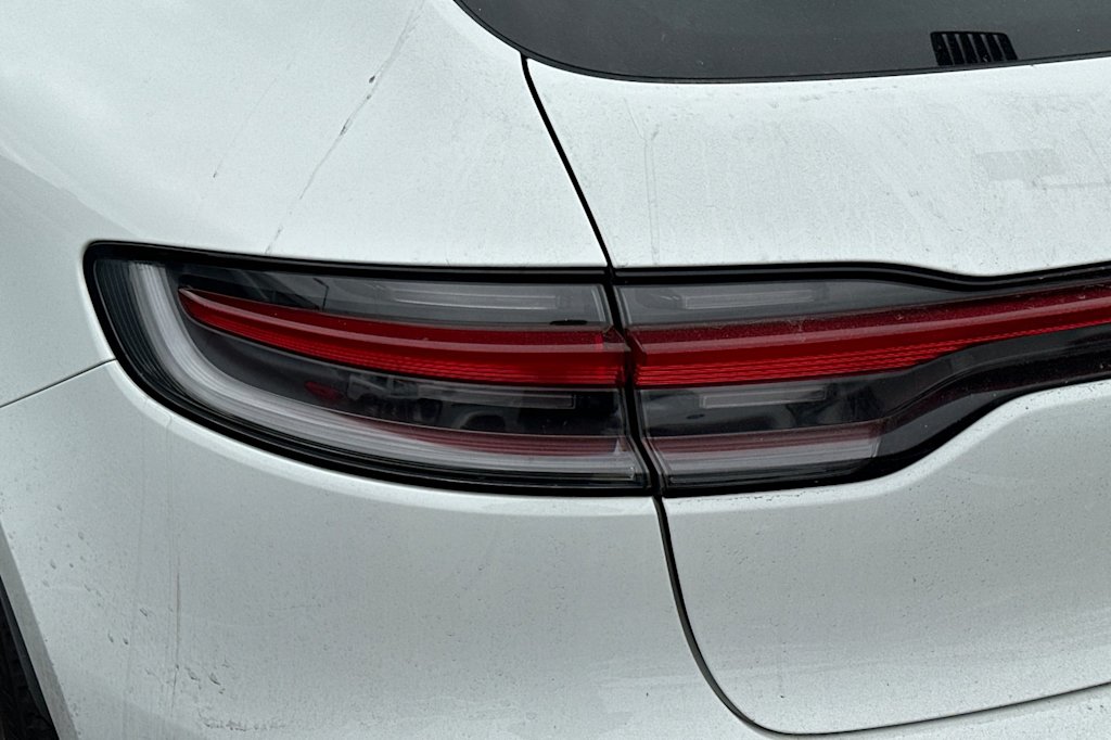 2023 Porsche Macan S 19