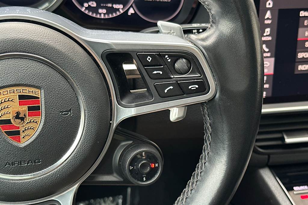 Thumbnail: 2020 Porsche Cayenne - 30