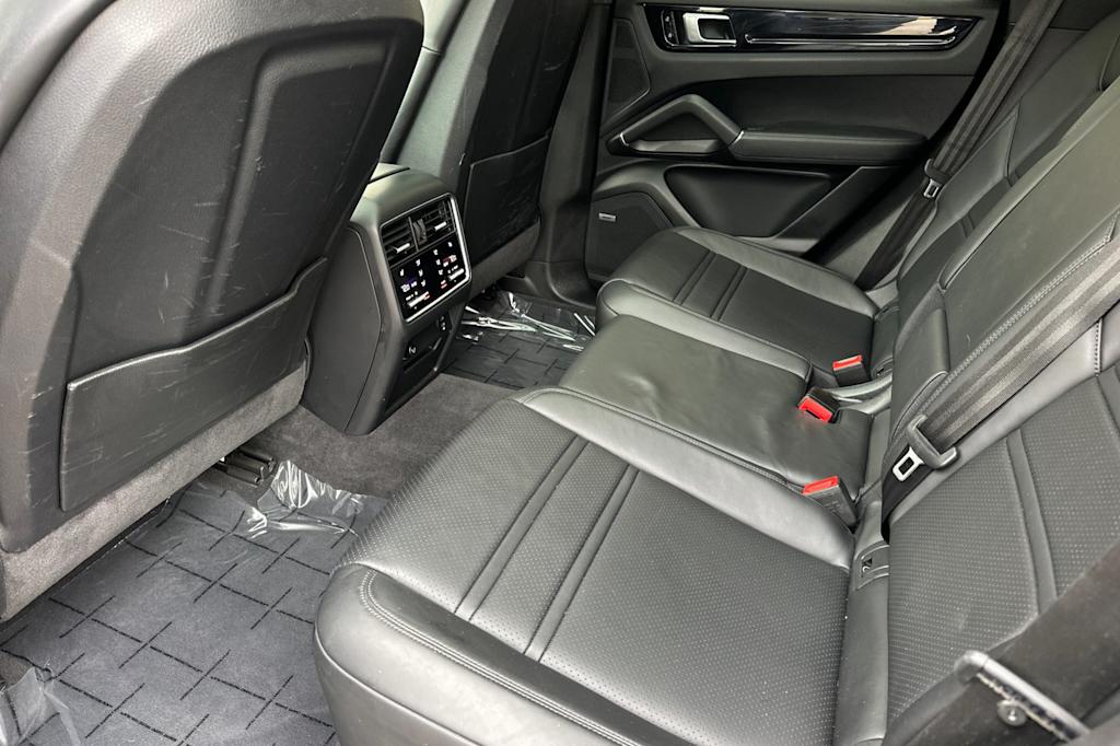 Thumbnail: 2020 Porsche Cayenne - 12