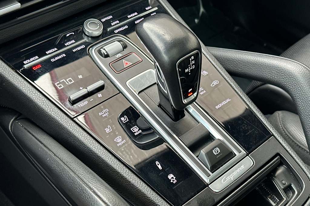 Thumbnail: 2020 Porsche Cayenne - 15