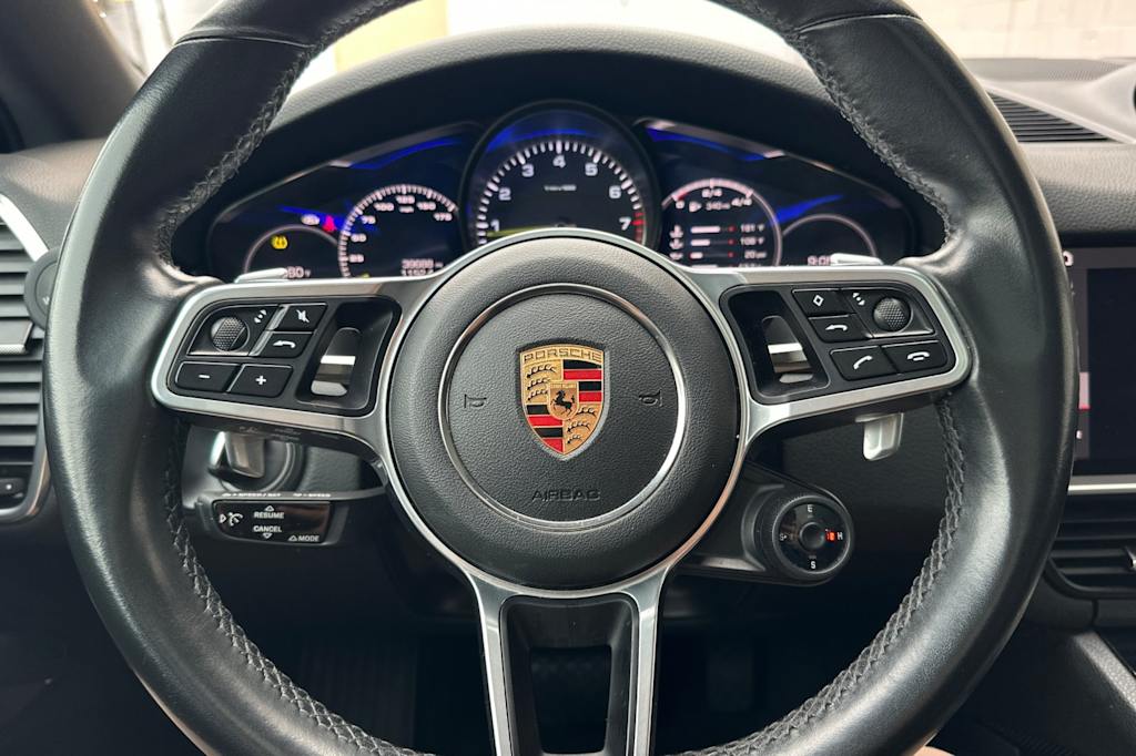 Thumbnail: 2020 Porsche Cayenne - 13