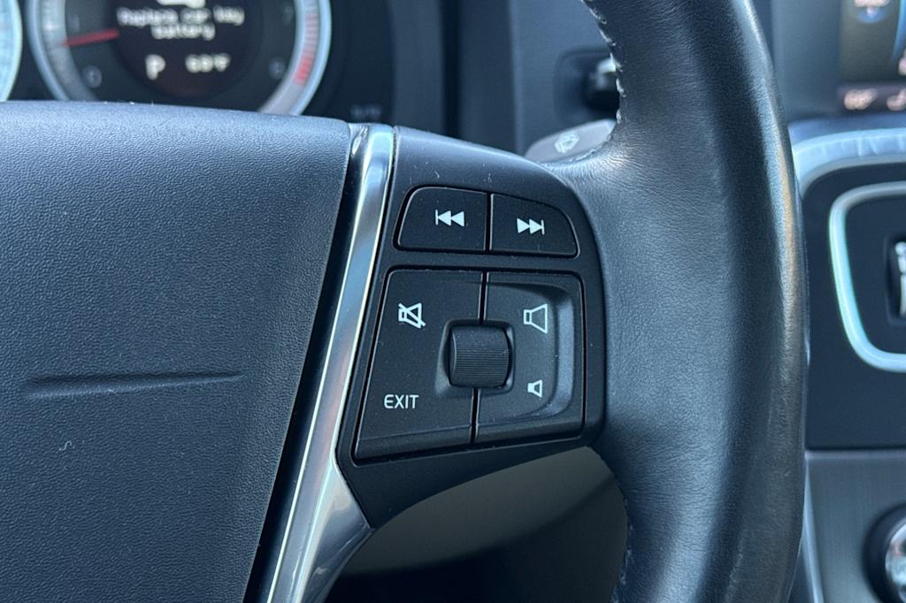 Thumbnail: 2013 Volvo S60 - 26