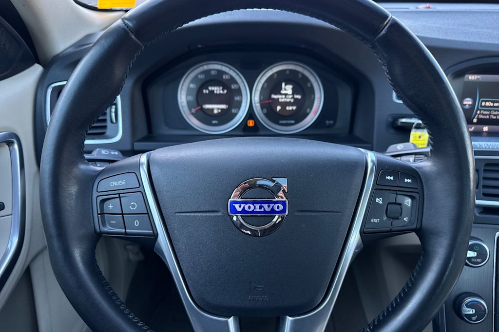 Thumbnail: 2013 Volvo S60 - 24