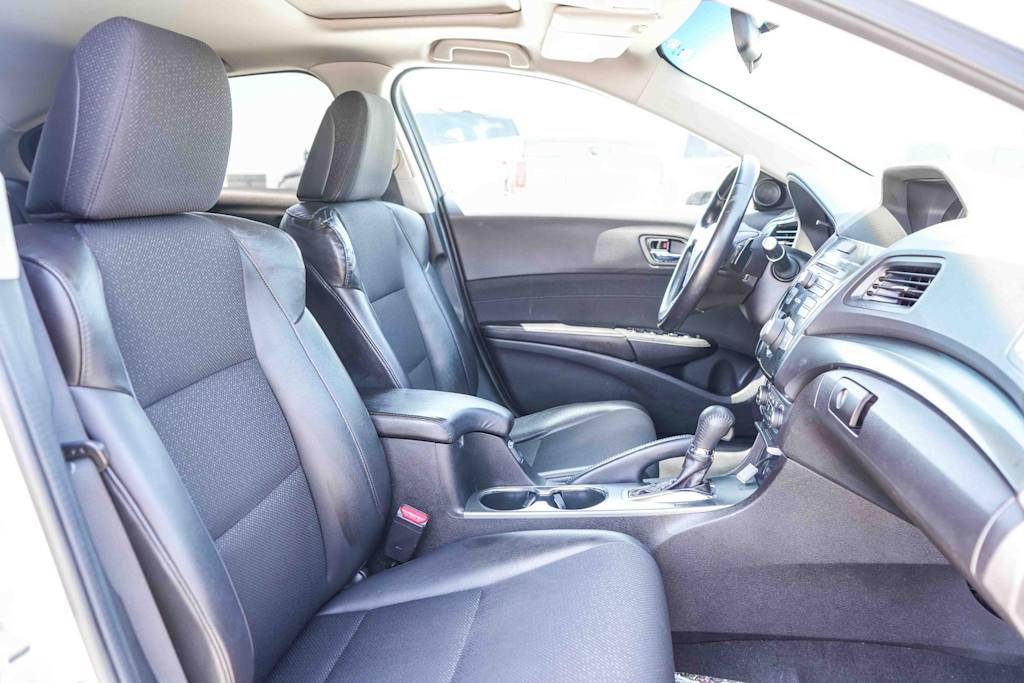 Thumbnail: 2013 Acura ILX - 9