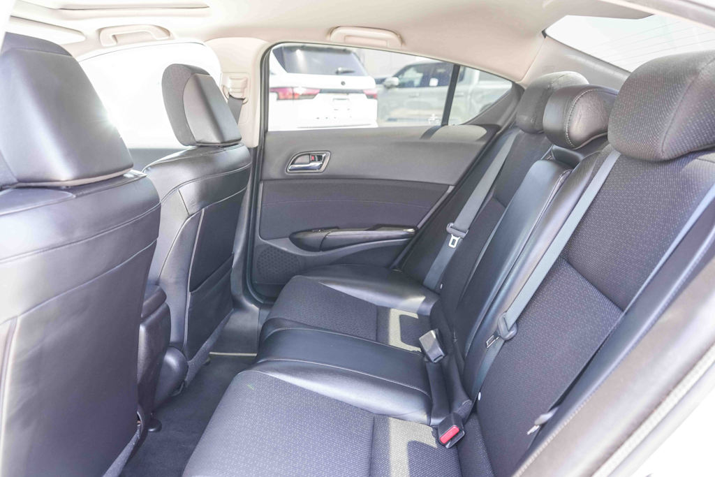 Thumbnail: 2013 Acura ILX - 11