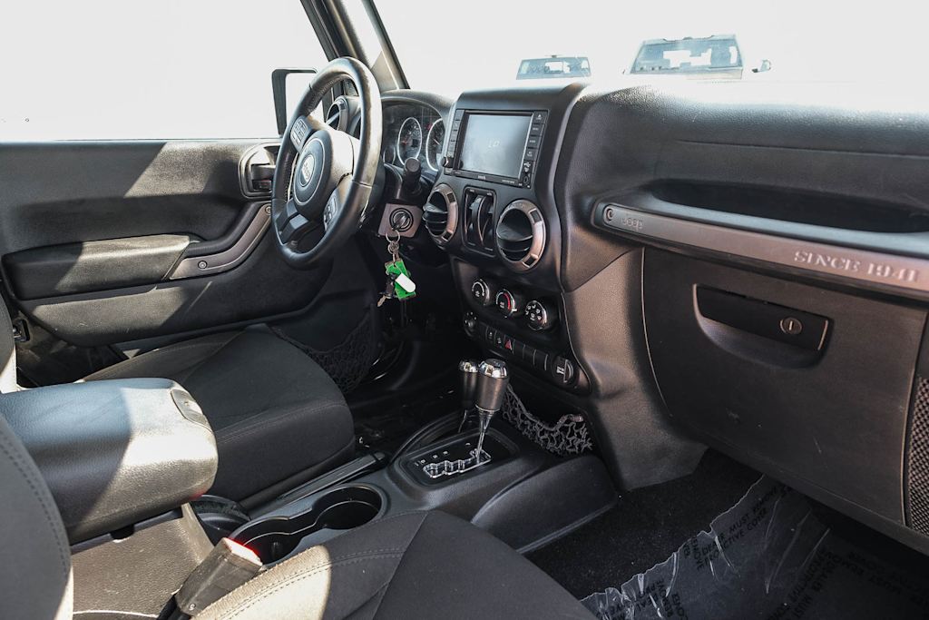 Thumbnail: 2016 Jeep Wrangler - 2