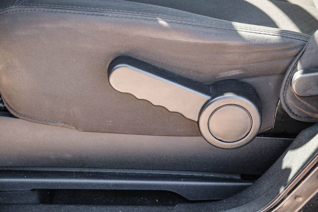Thumbnail: 2016 Jeep Wrangler - 28