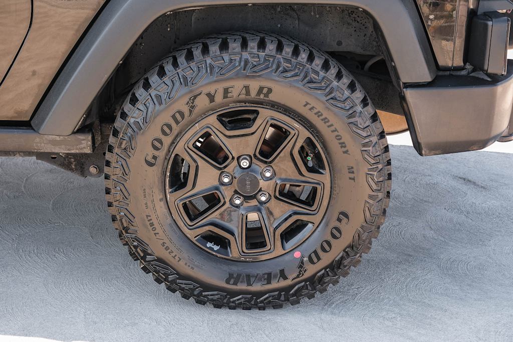 Thumbnail: 2016 Jeep Wrangler - 6