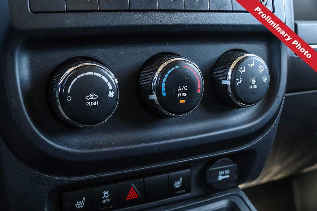 Thumbnail: 2016 Jeep Patriot - 21