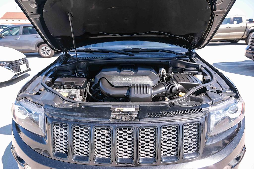 Thumbnail: 2015 Jeep Grand Cherokee - 7