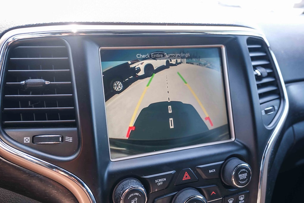Thumbnail: 2015 Jeep Grand Cherokee - 28