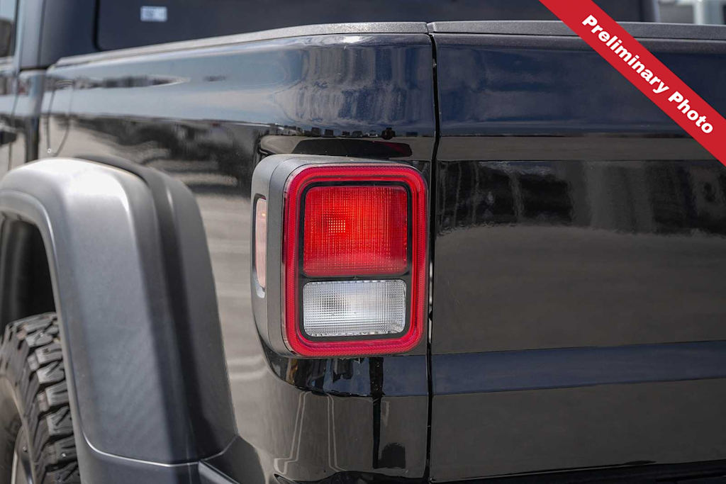 Thumbnail: 2020 Jeep Gladiator - 17
