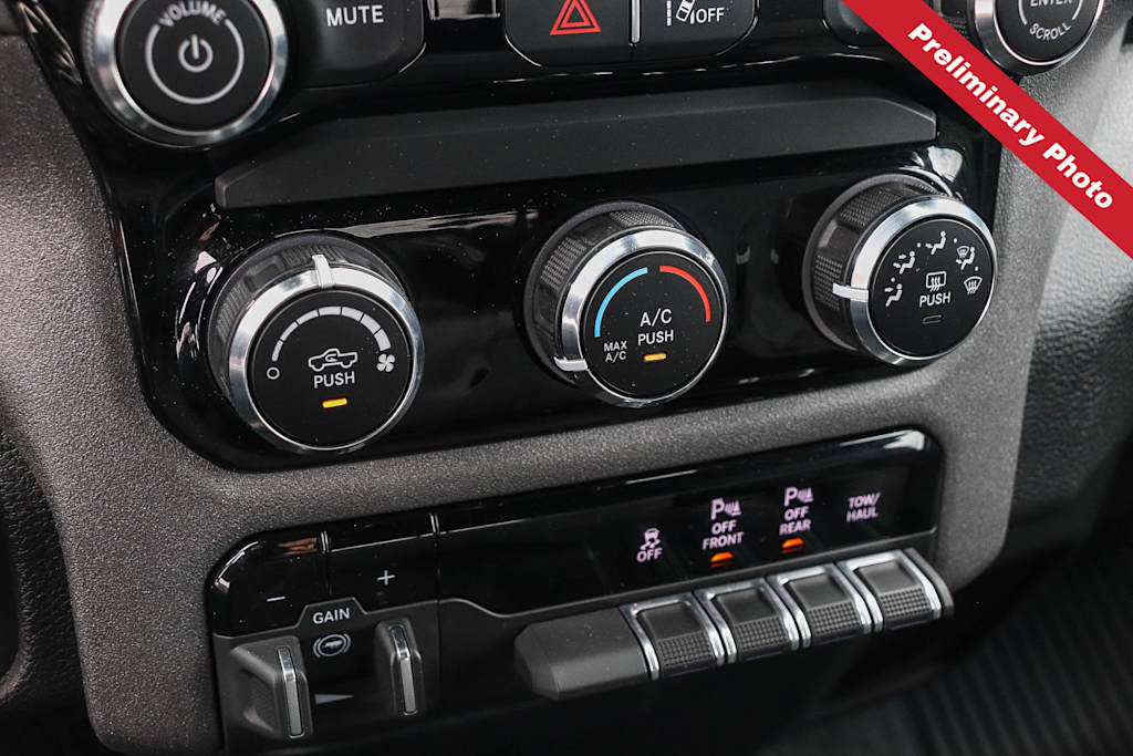 Thumbnail: 2025 RAM 1500 - 21