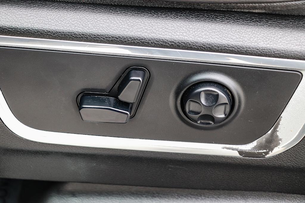 Thumbnail: 2019 RAM 1500 - 24