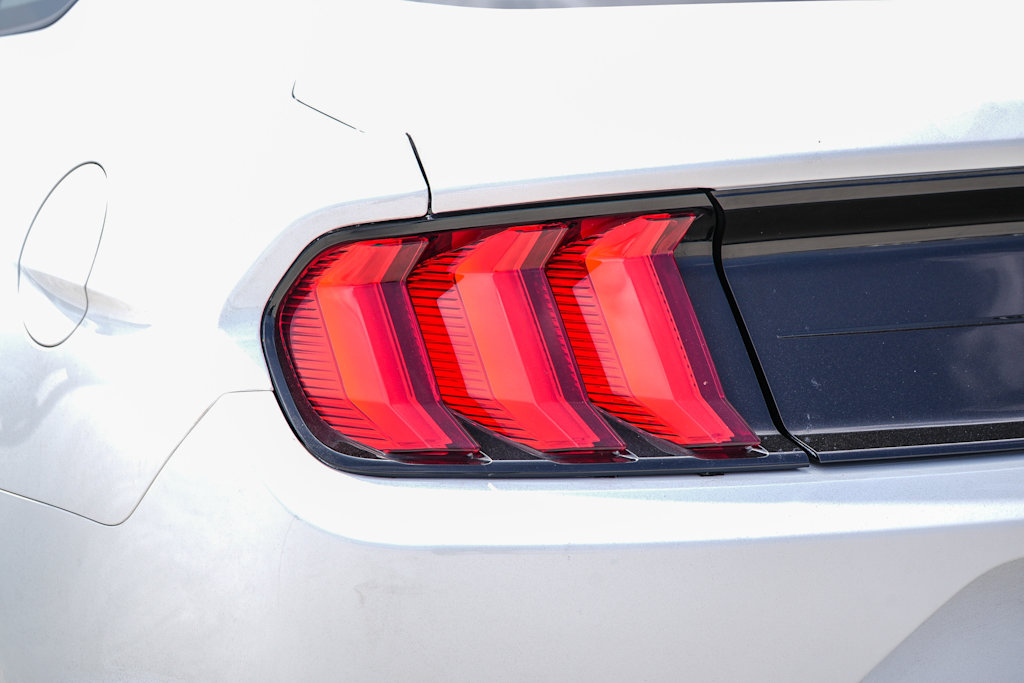 Thumbnail: 2018 Ford Mustang - 17