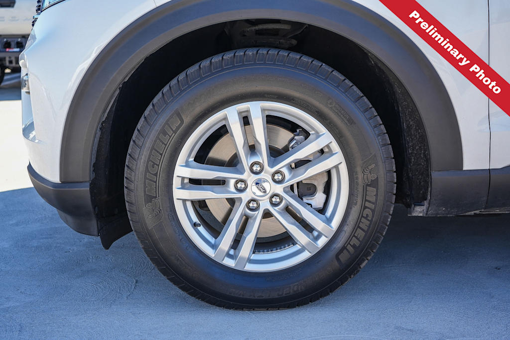 Thumbnail: 2021 Ford Explorer - 17