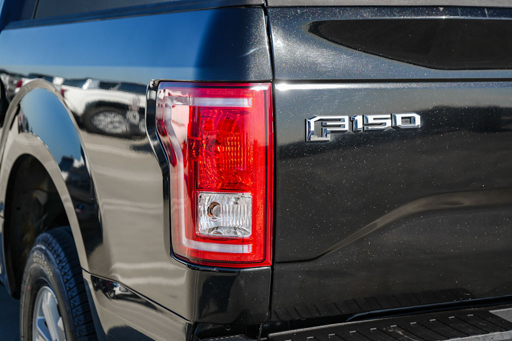 Thumbnail: 2015 Ford F-150 - 20